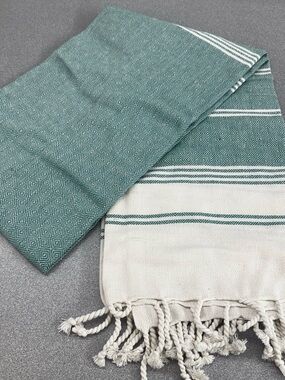 New- Never Used Turquoise Diamond & Stripe Turkish Beach Towel - Soft Cotton